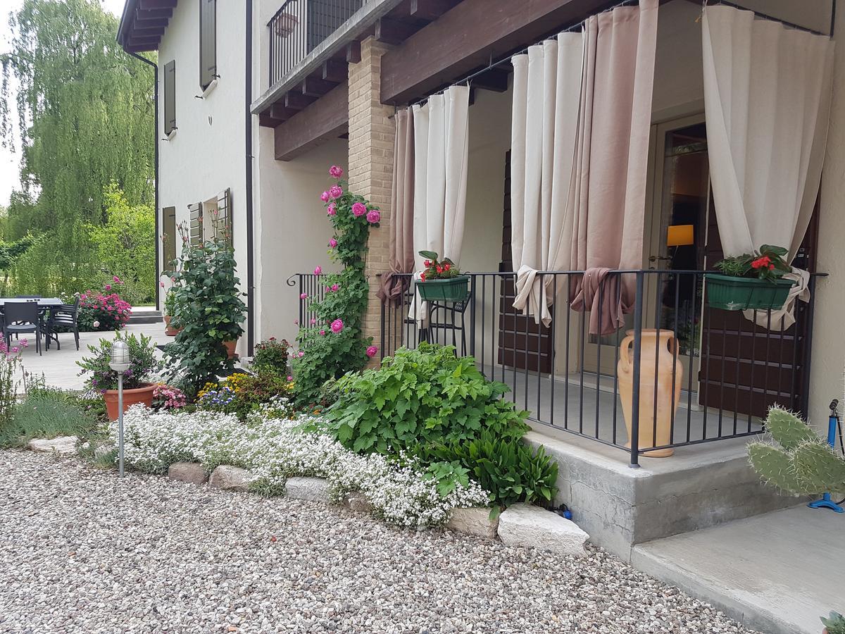 L'Isolo b&b e case vacanza Monzambano Esterno foto