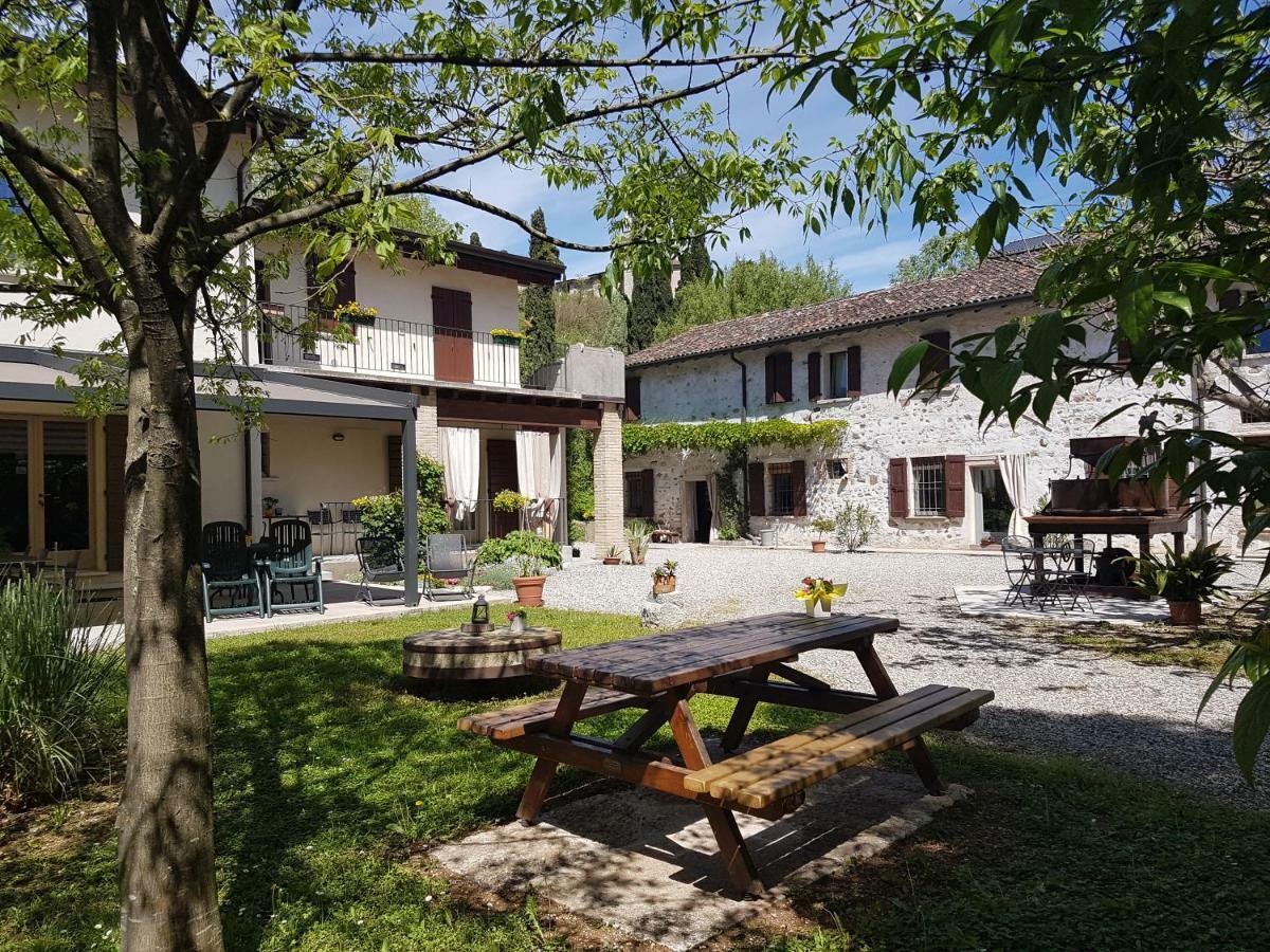 L'Isolo b&b e case vacanza Monzambano Esterno foto