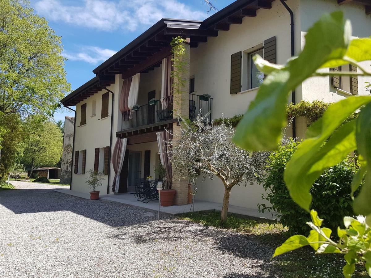 L'Isolo b&b e case vacanza Monzambano Esterno foto