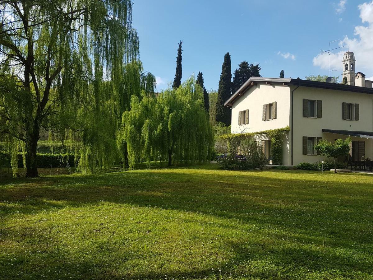 L'Isolo b&b e case vacanza Monzambano Esterno foto